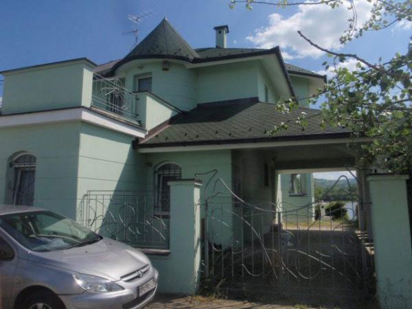 Novi Sad, Kamenjar, prodaja, kuća površine 200m2 na obali Dunava