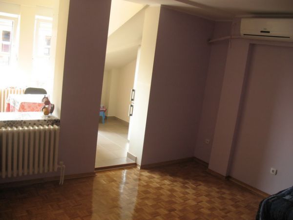 Novi Sad, Novo Naselje, izdavanje, renovinaran trosoban stan 54m2