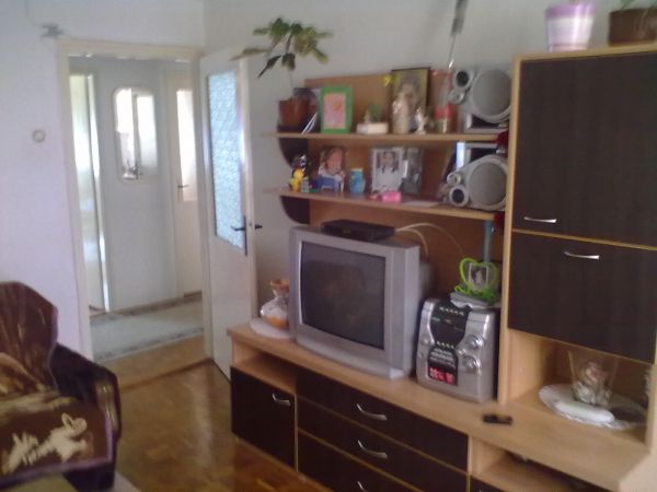 Novi Sad, Detelinara, Prodaja, dvoiposoban stan površine 63m2