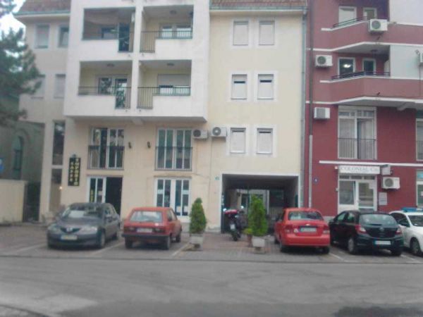 Novi Sad, Bulevar oslobođenja, izdavanje lokala površine 40m2