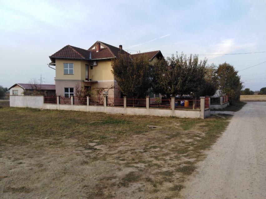 prodaja, kuće, novi sad, veternik, 160m2