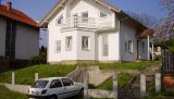 Novi Sad, Sremska kamenica, Centar na prodaju kuća površine 135m2