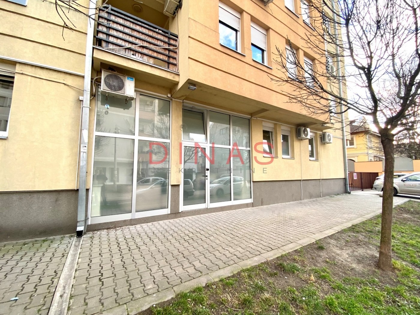 prodaja, lokali, novi sad, bulevar evrope, 43m2