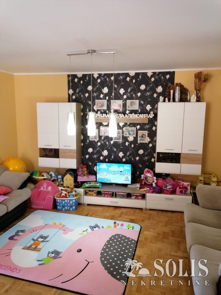 prodaja, stanovi, novi sad, socijalno, 77m2